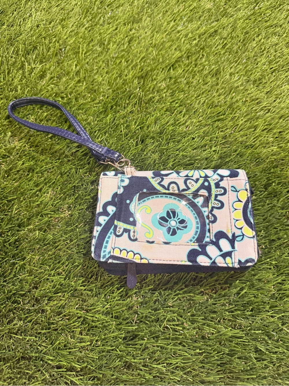 Vera Bradley Wrist Wallet - Picture 1 of 8